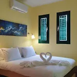 Cosy For Couples! * Rhodes City